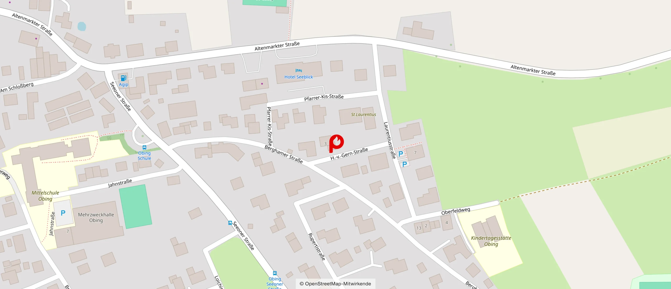 Kartenansicht Ausschnitt von Obing mit Heinrich-von-Gern-Str. 3 in der Mitte, als Markierung ein rotes P mit einer ausgestanzten Flamme statt dem Kreis im P